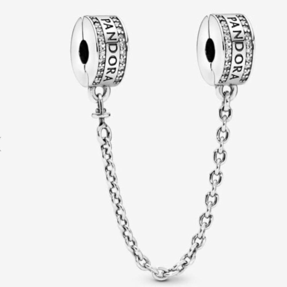 NWOT Pandora Insignia Safety Chain Clip